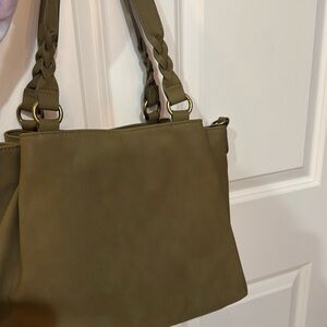 Olive Green shoulder bag.